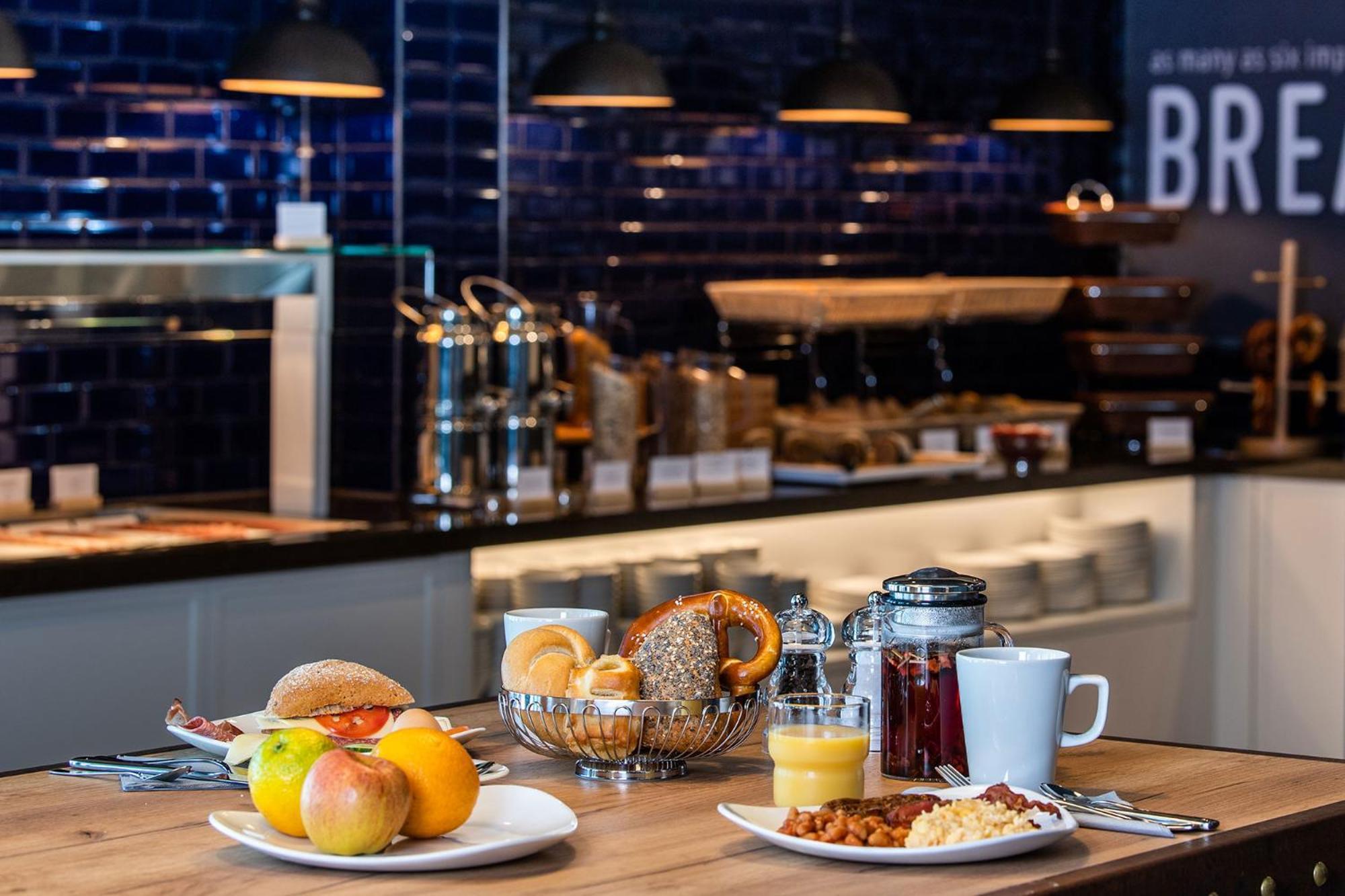 Premier Inn Koeln City Centre Dış mekan fotoğraf